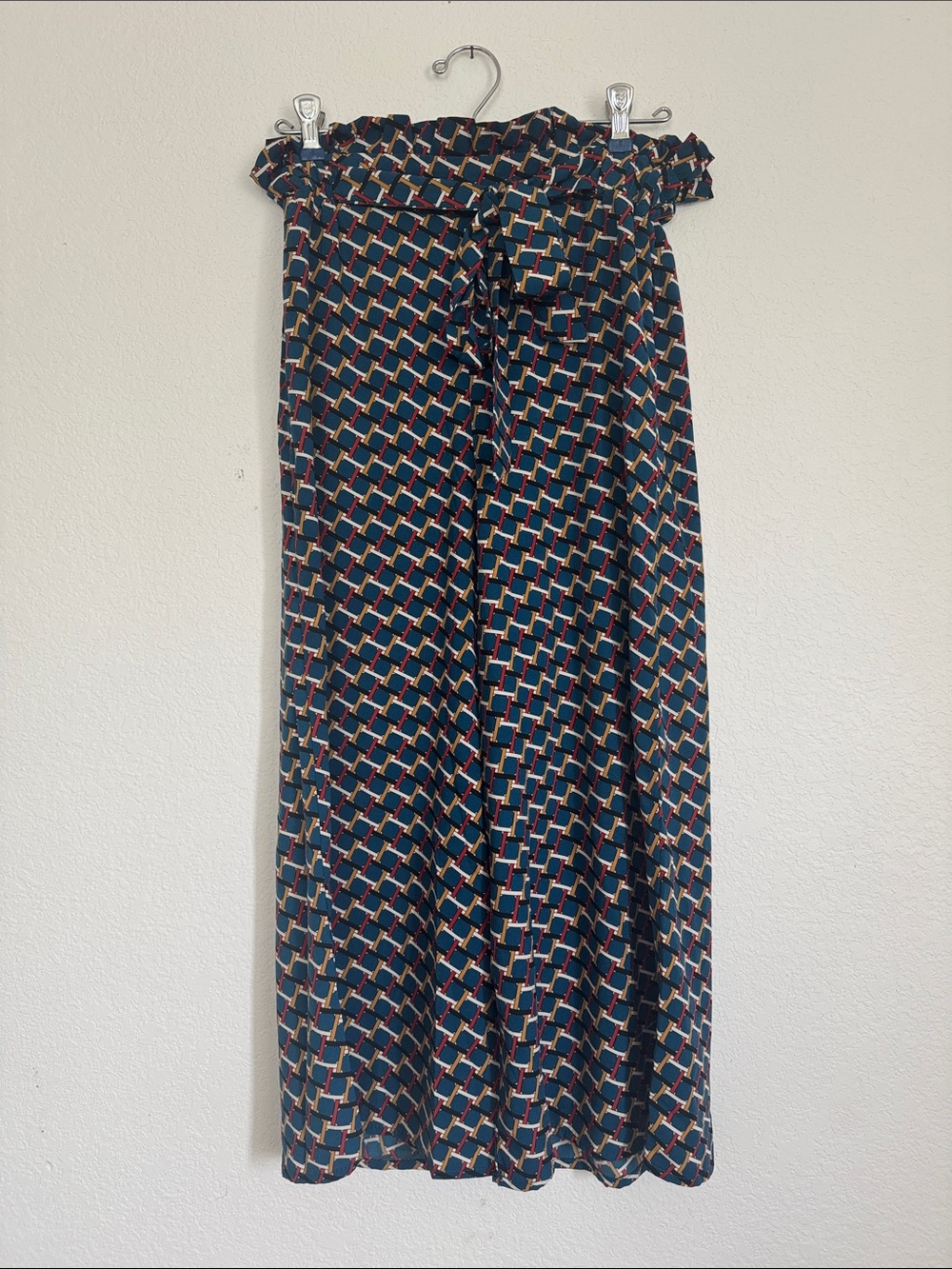 Entro Anthropologie Navy Geometric wide leg paper bag pants -size S